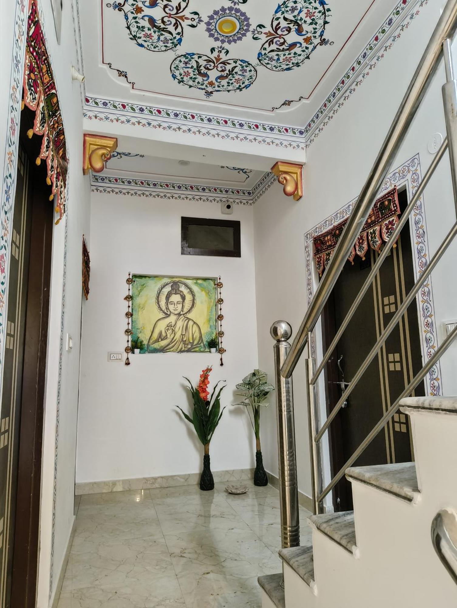 Rising Shemesh Home Stay Udaipur Luaran gambar