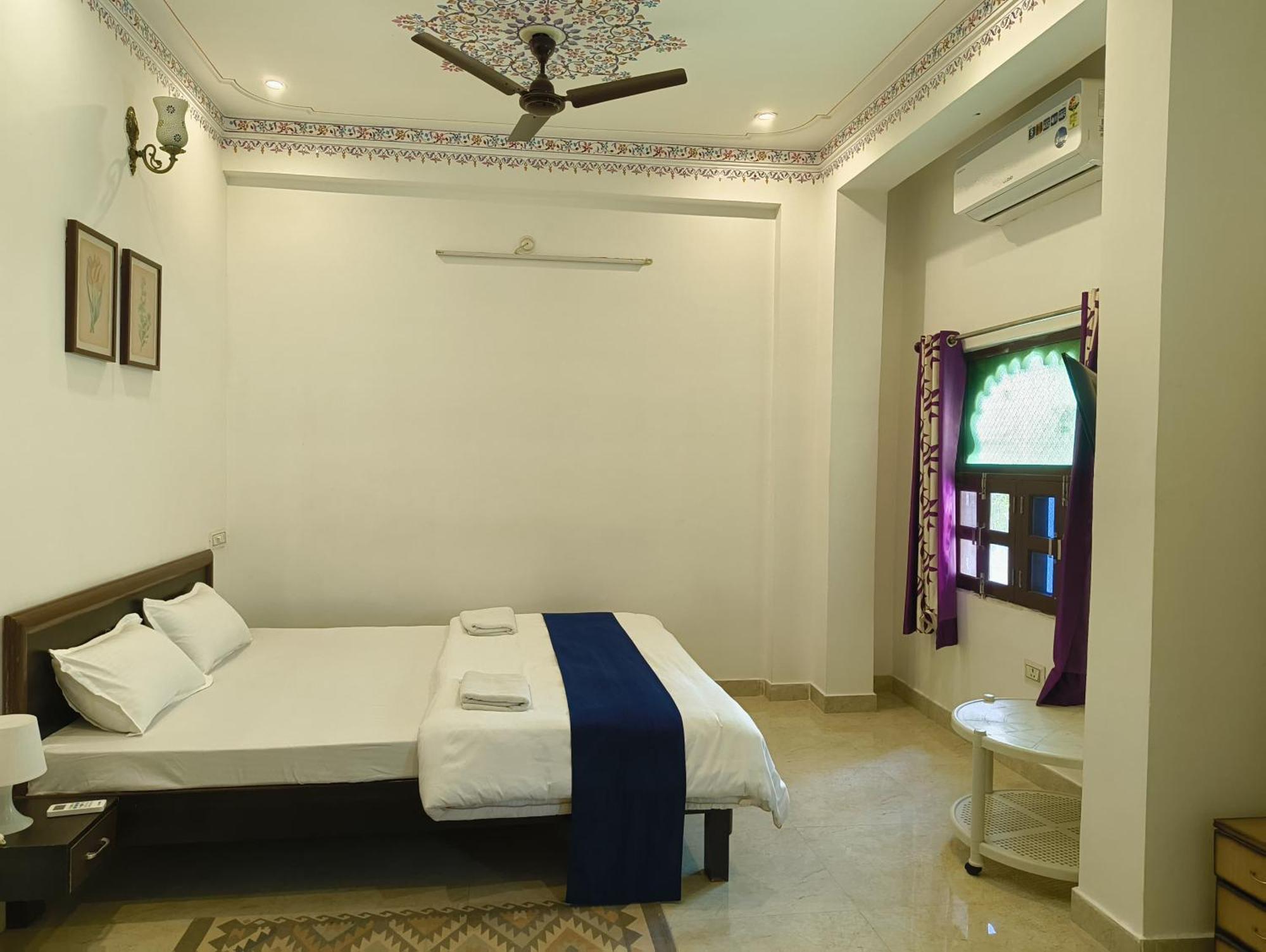 Rising Shemesh Home Stay Udaipur Luaran gambar